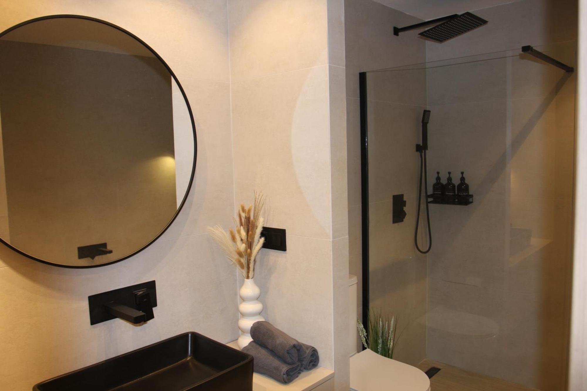 Apartamentos La Herradura Toneles Haro Luaran gambar